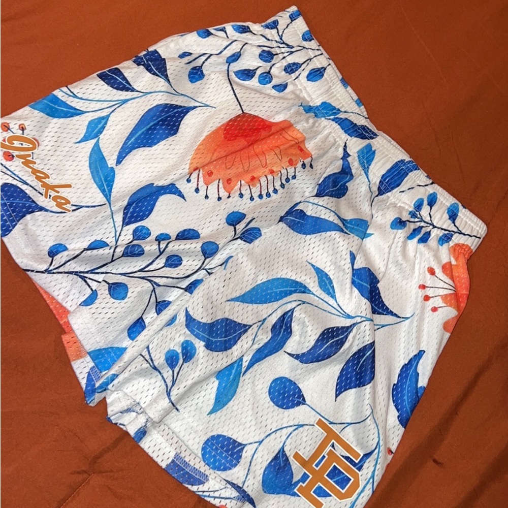 Inaka shorts Size L